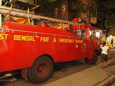 カルカッタの消防車.jpg